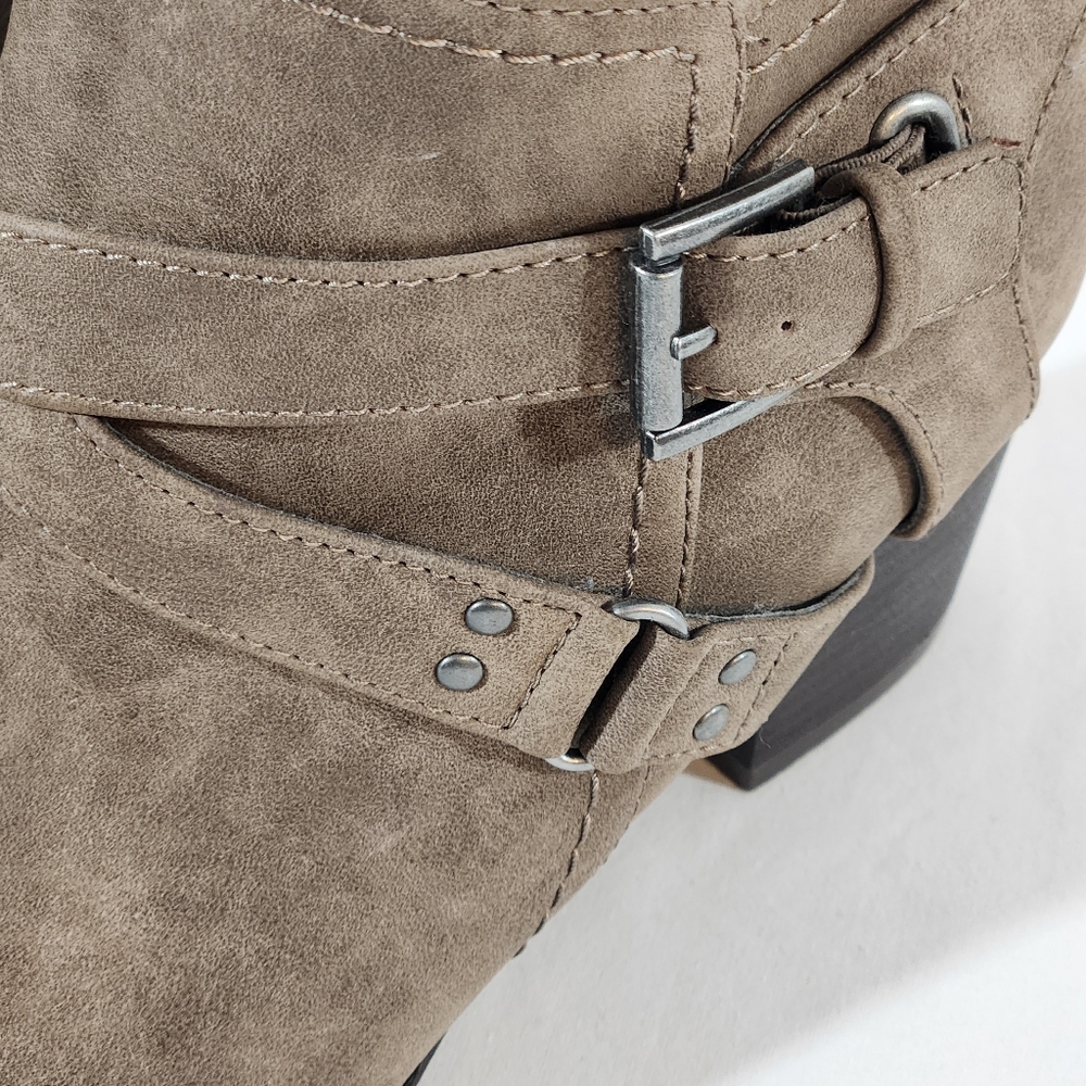 Indigo Rd. Sigrid Bootie - Picture 5 of 6